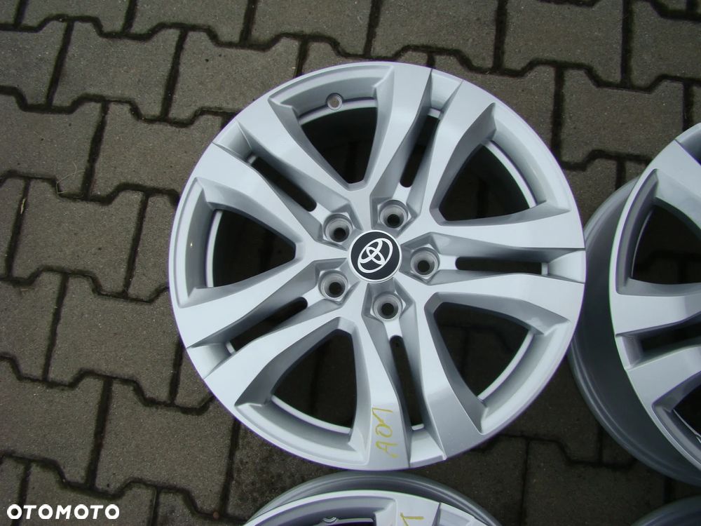 a01 5x114,3 Toyota C-HR RAV4 Verso Corolla Camry Avensis niemotnowane 7jx17 et35 - 2