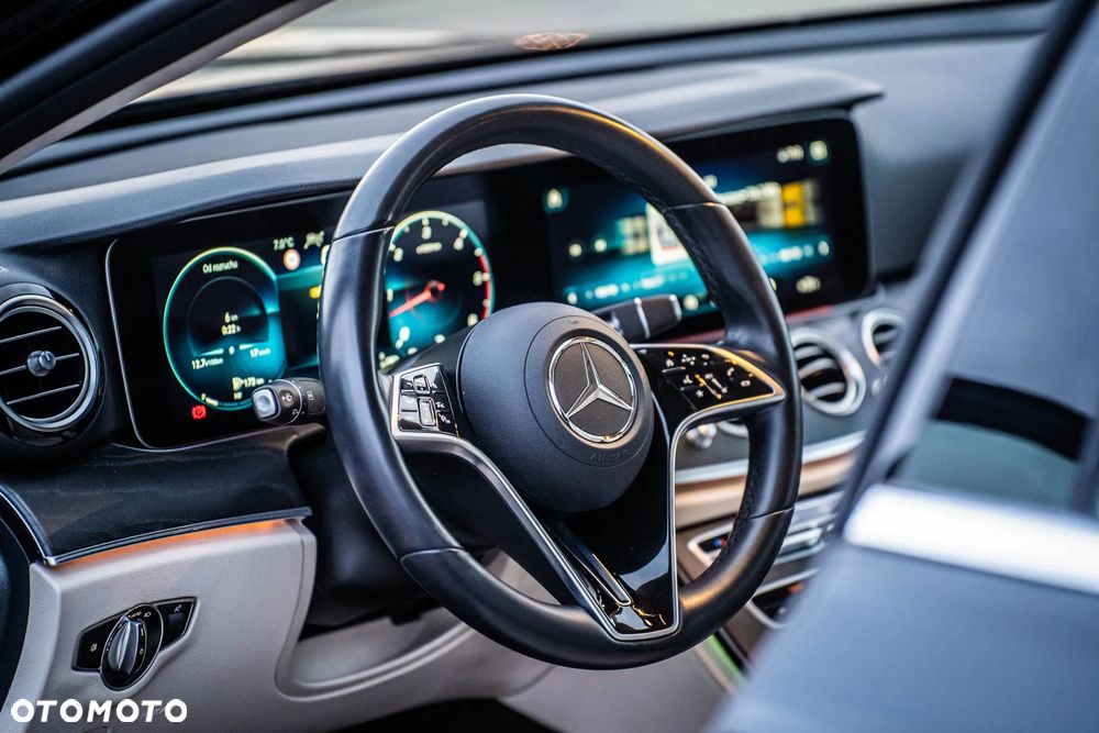 Mercedes-Benz Klasa E 400 d 4Matic 9G-TRONIC Avantgarde - 19
