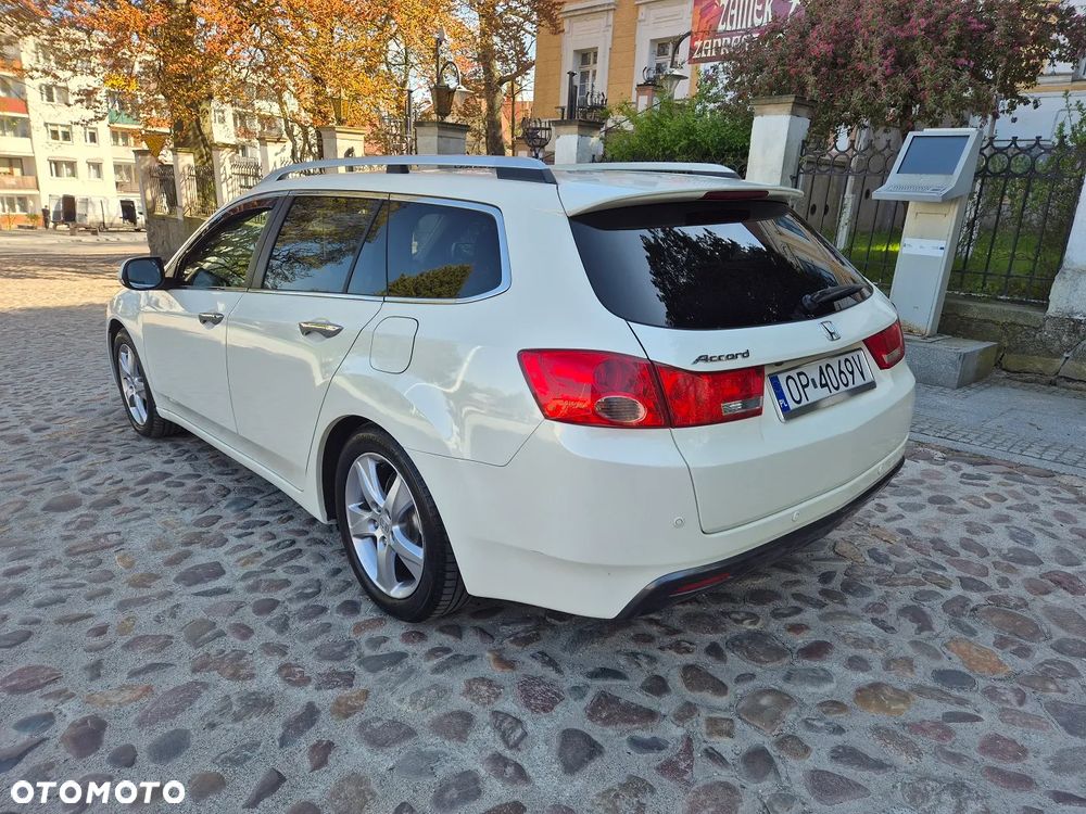 Honda Accord 2.2d Executive Navi - 8