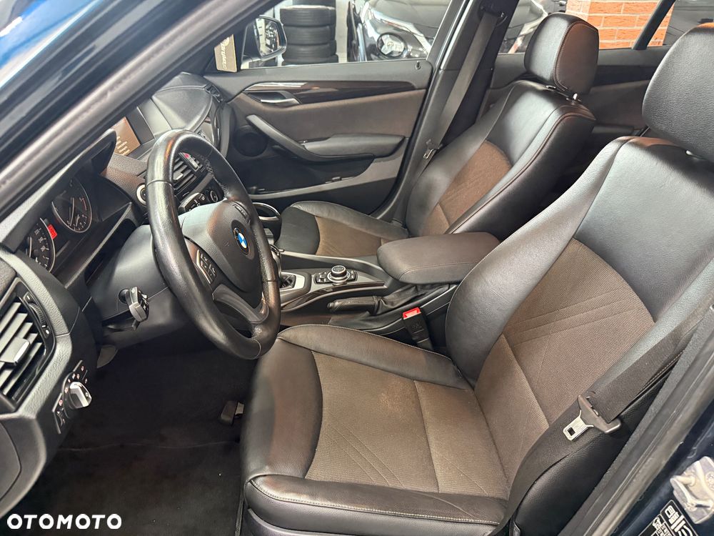 BMW X1 xDrive18d - 16