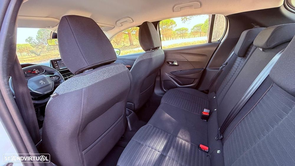 Peugeot 208 1.2 PureTech Active Pack - 26