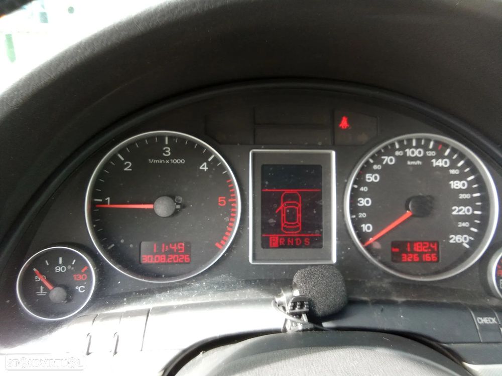 Audi A4 Avant - 11