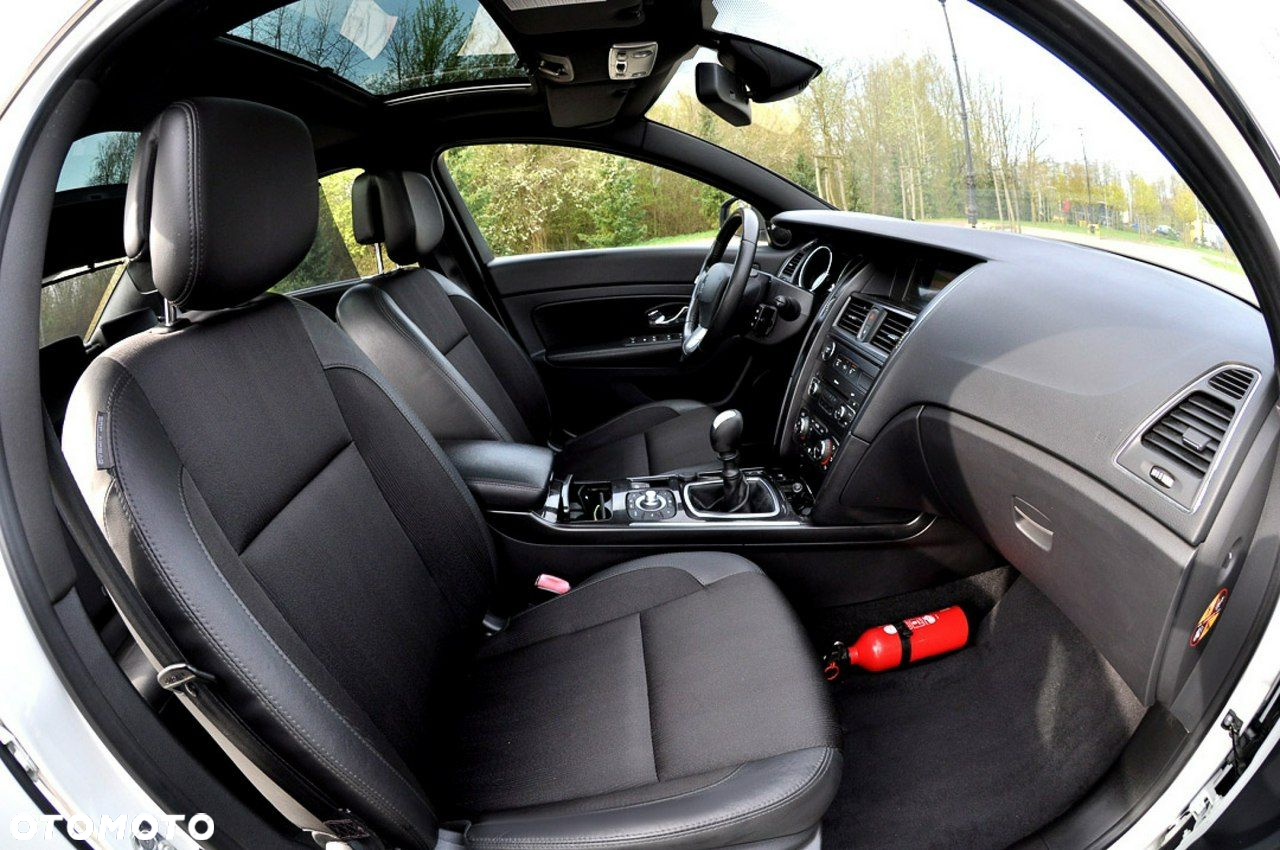 Renault Latitude 2.0 dCi Privilege - 8