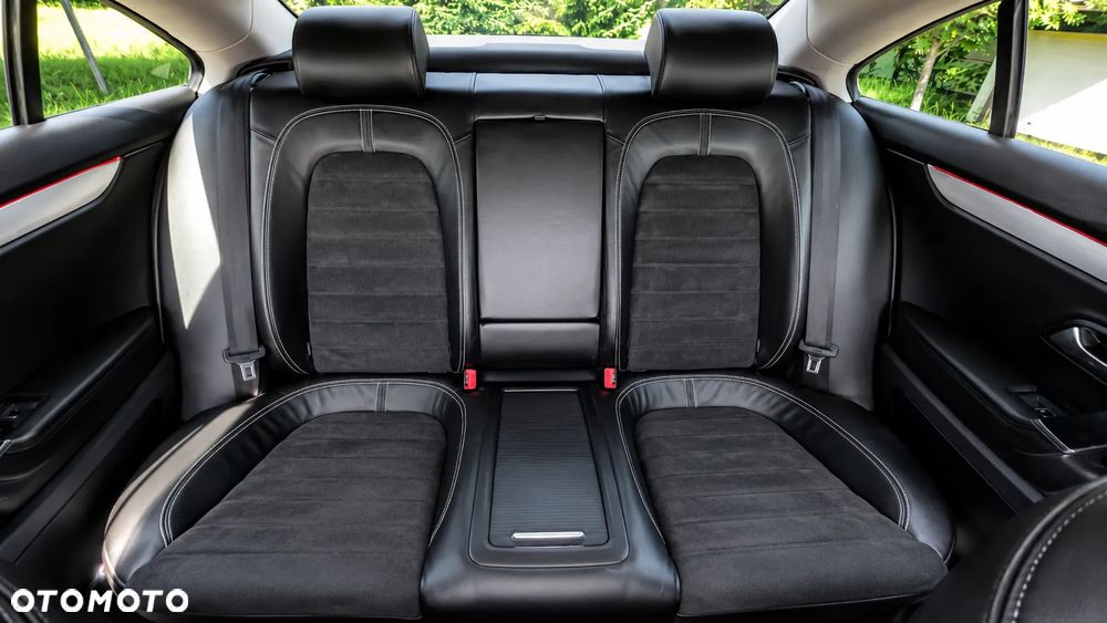 Volkswagen Passat CC 2.0 TDI BlueMotion Technology DSG Exclusive - 11