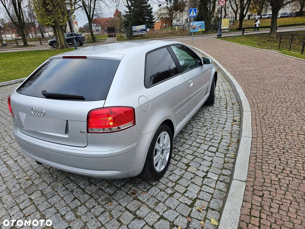 Audi A3 3-drzwiowe 1.6 Attraction - 6