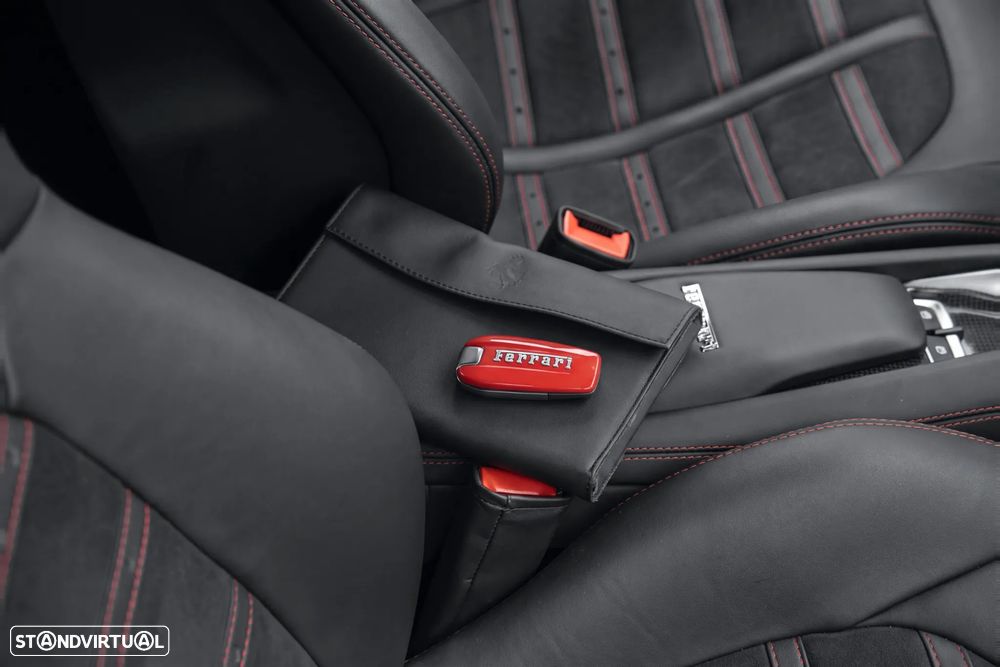 Ferrari F8 Tributo 3.9 Twin-Turbo V8 - 19