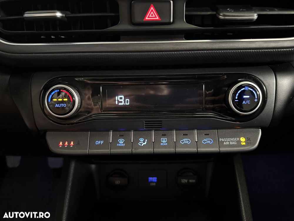 Hyundai KONA - 18