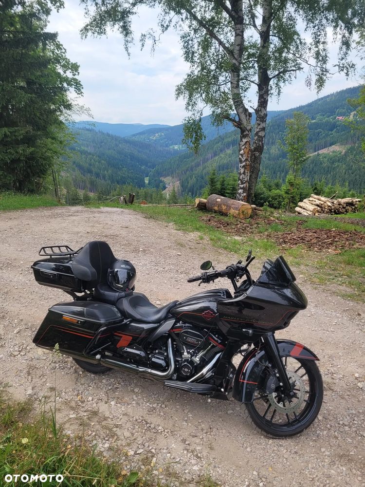 Harley-Davidson Touring Road Glide - 14