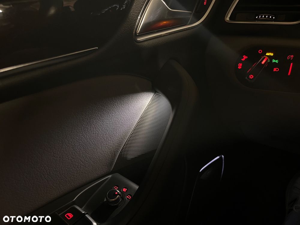 Audi Q3 1.4 TFSI S tronic - 10