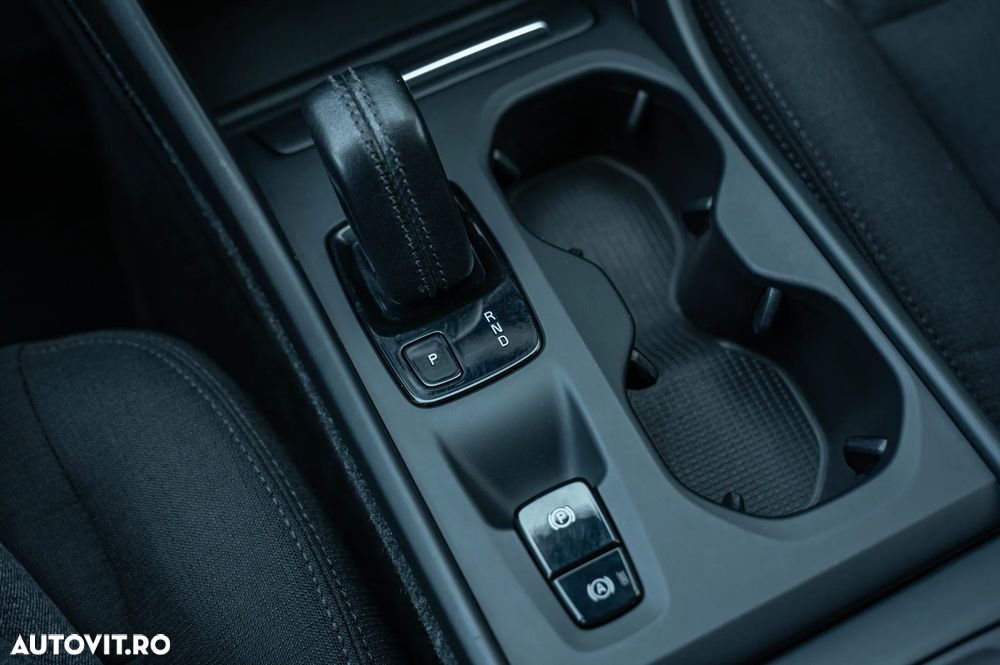 Volvo XC 40 - 18