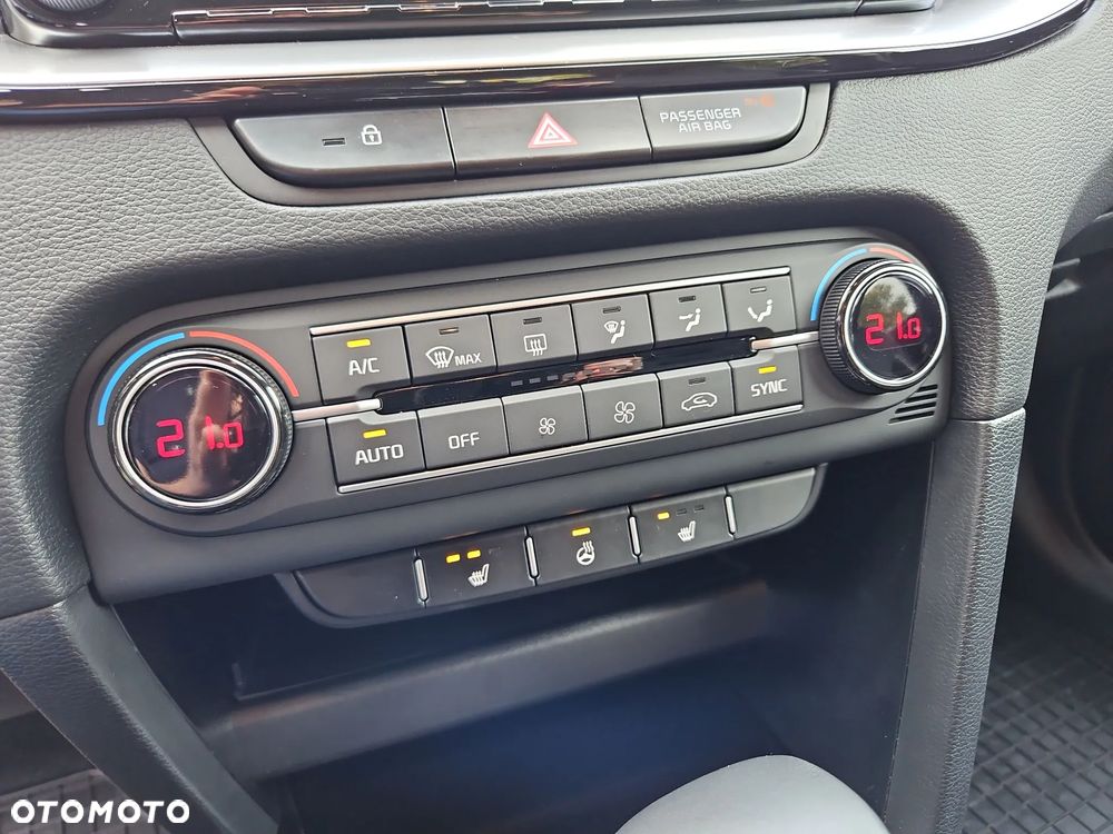 Kia Ceed 1.5 T-GDI Tribute DCT - 24