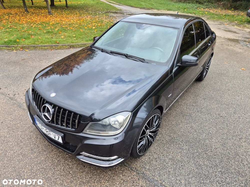 Mercedes-Benz Klasa C 180 BlueEFFICIENCY Avantgarde - 9