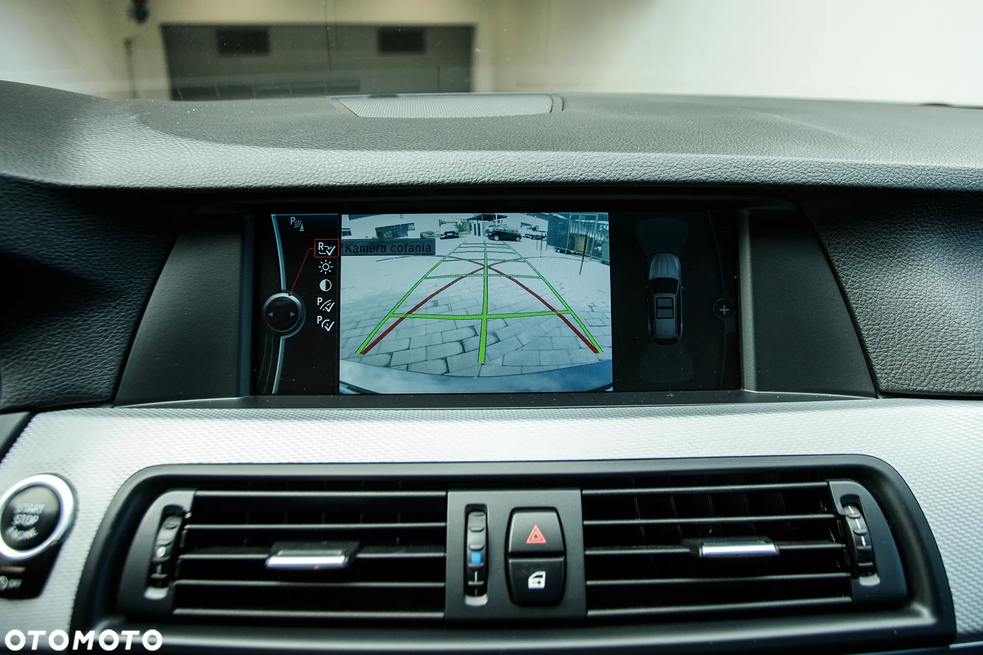 BMW Seria 5 520d Touring Sport-Aut - 32