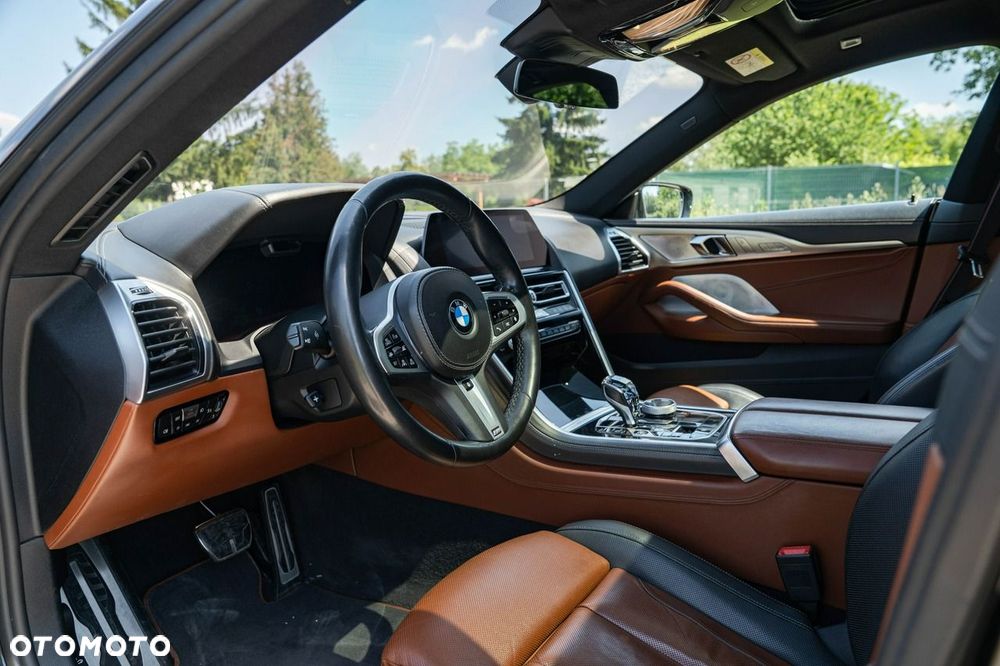 BMW Seria 8 M850i xDrive - 15