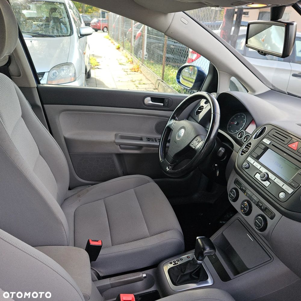 Volkswagen Golf Plus - 15