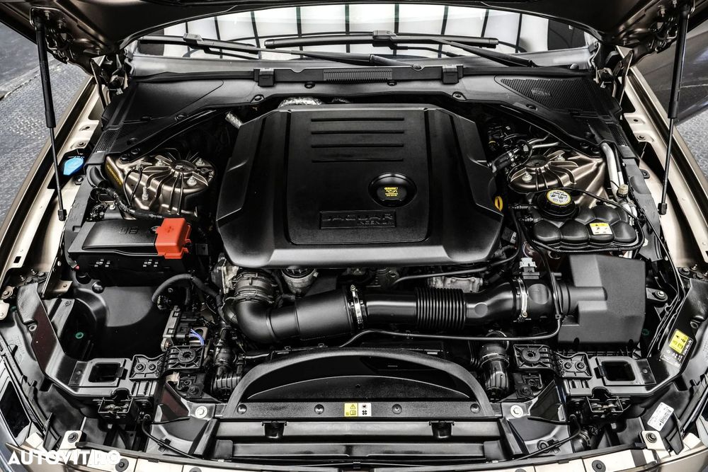 Jaguar XF 20d RWD E-Performance R-Sport - 25