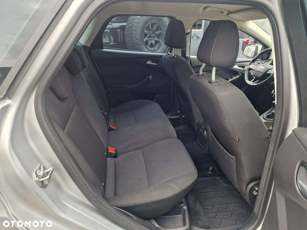 Ford Focus 1.5 EcoBlue Start-Stopp-System TREND - 28