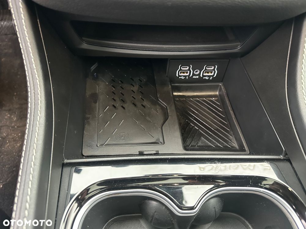 Chrysler Pacifica - 16