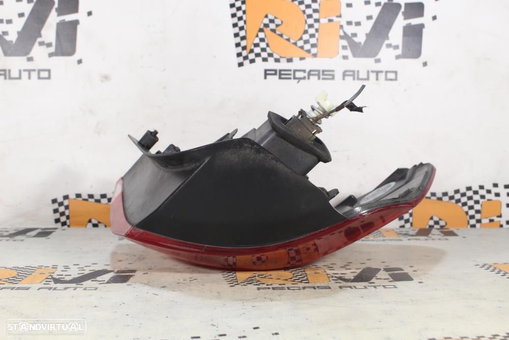 Farolim Direito Volkswagen Golf Vi (5K1)  Farolim Direito Do Chassi Vw - 5