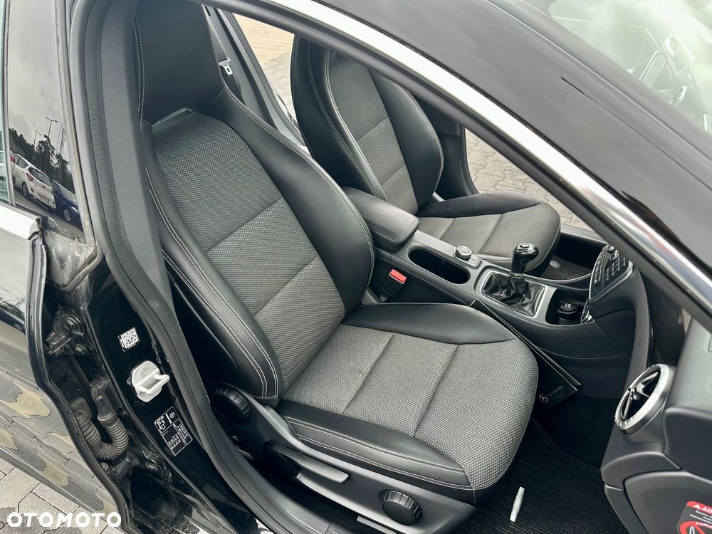 Mercedes-Benz CLA 180 Urban - 7