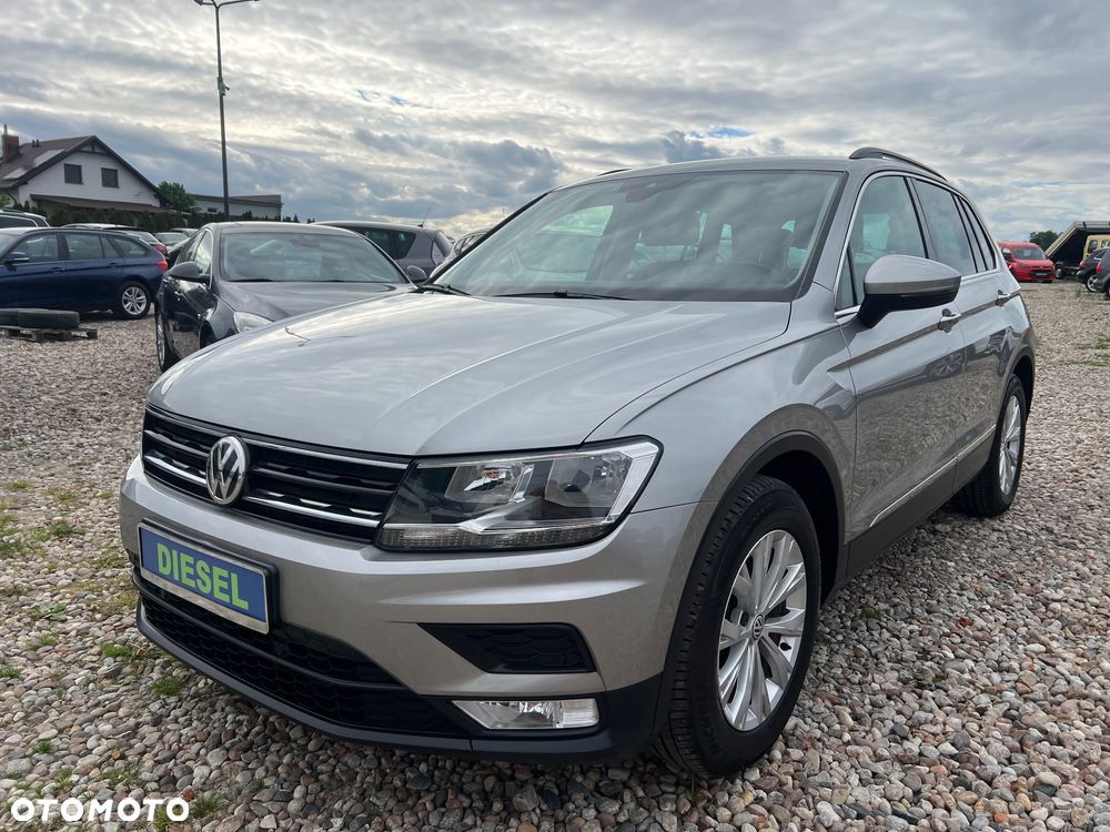 Volkswagen Tiguan - 1