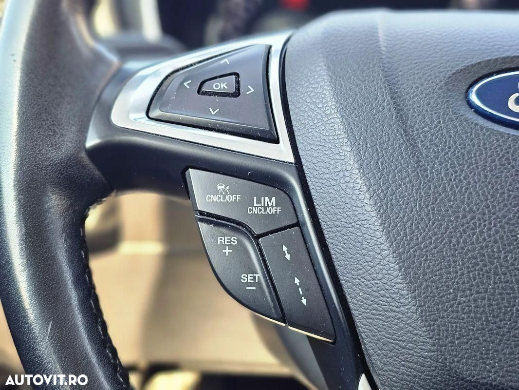 Ford Mondeo 2.0 TDCi Powershift Titanium - 17