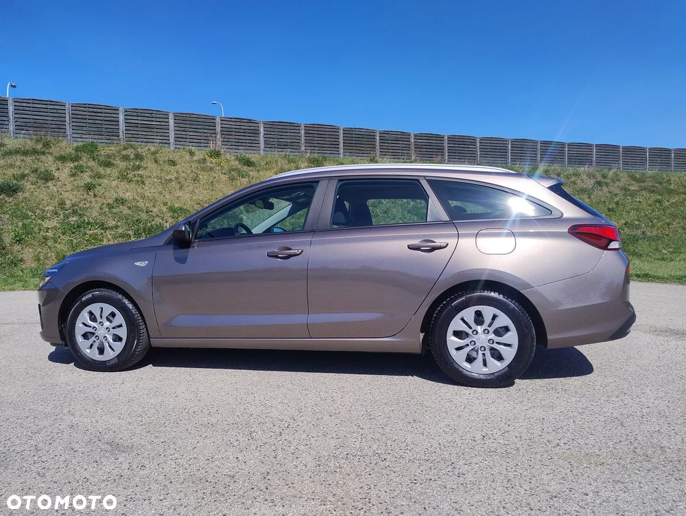 Hyundai i30 1.5 DPI Modern - 9