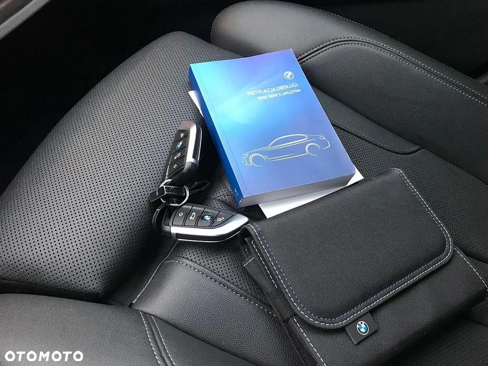 BMW Seria 5 518d mHEV Luxury Line sport - 38