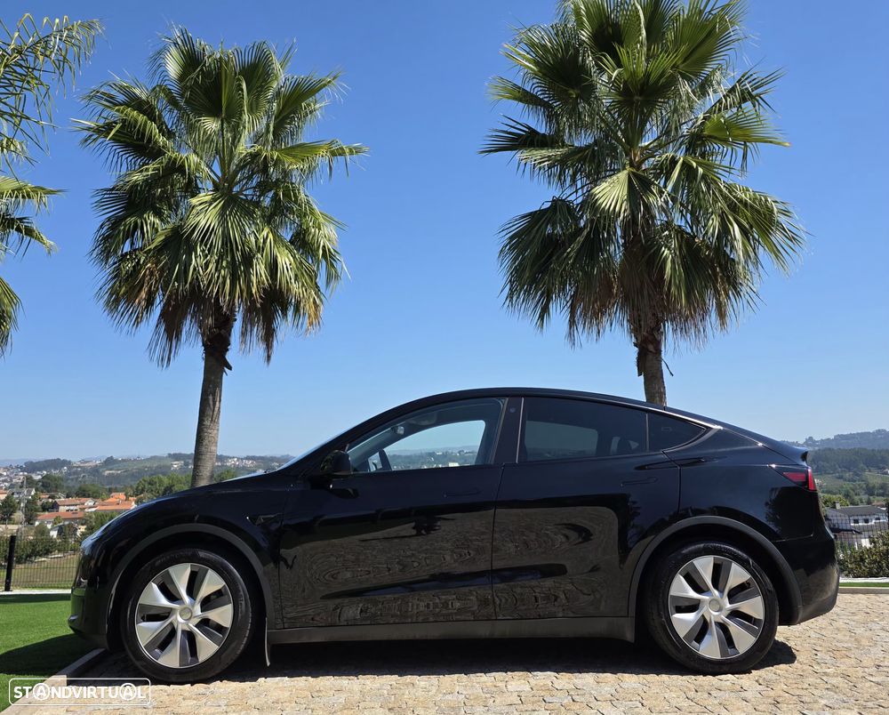 Tesla Model Y Long Range Dual Motor AWD - 6