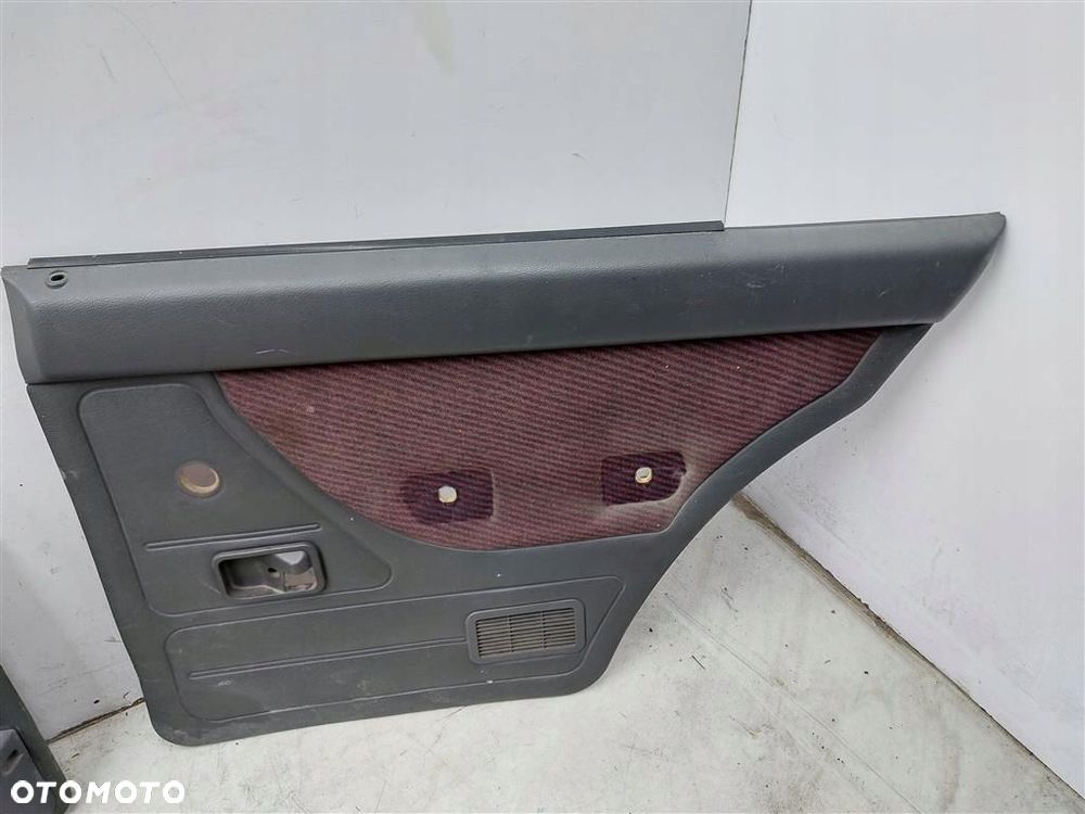 TAPICERKA BOCZKI DRZWI KOMPLET Polonez Caro 91-97 R CENA ZA KOMPLET - 3