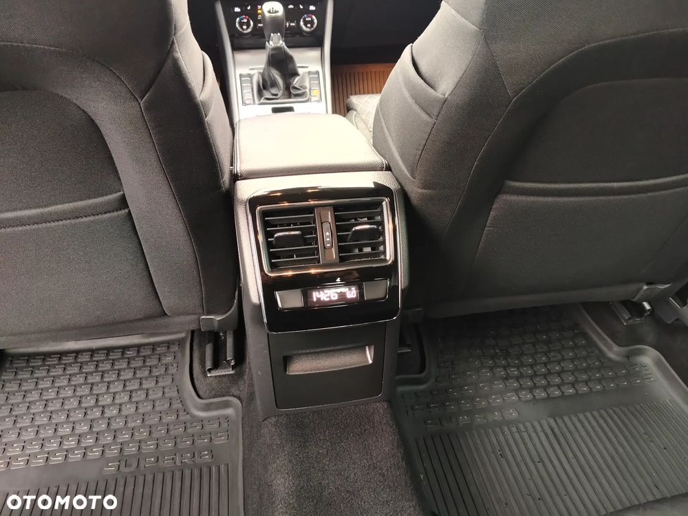 Skoda Superb 1.5 TSI Style - 25