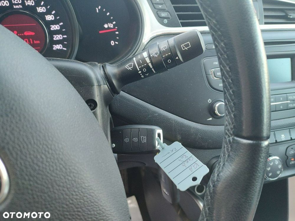 Kia Ceed - 16
