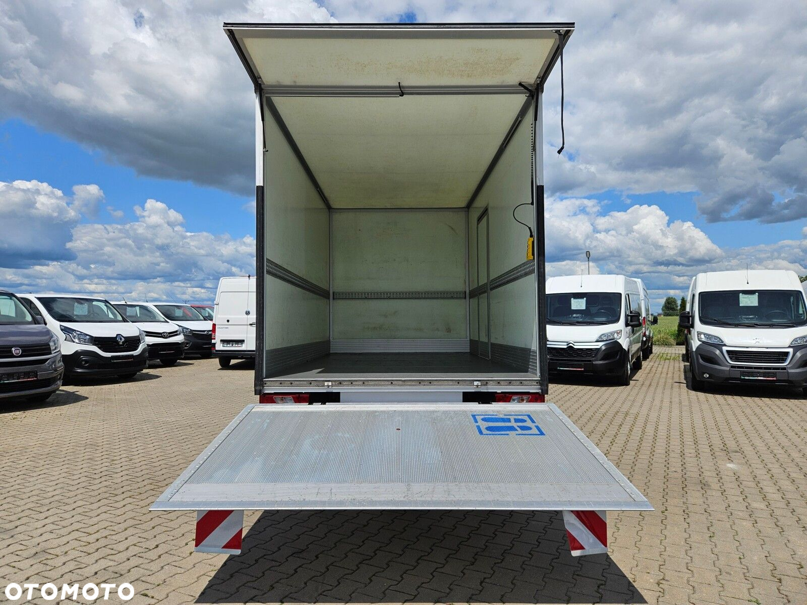 Ford transit Kontener 8 ePAL *79999zł NETTO* 2.0 TdCi/131KM - 12
