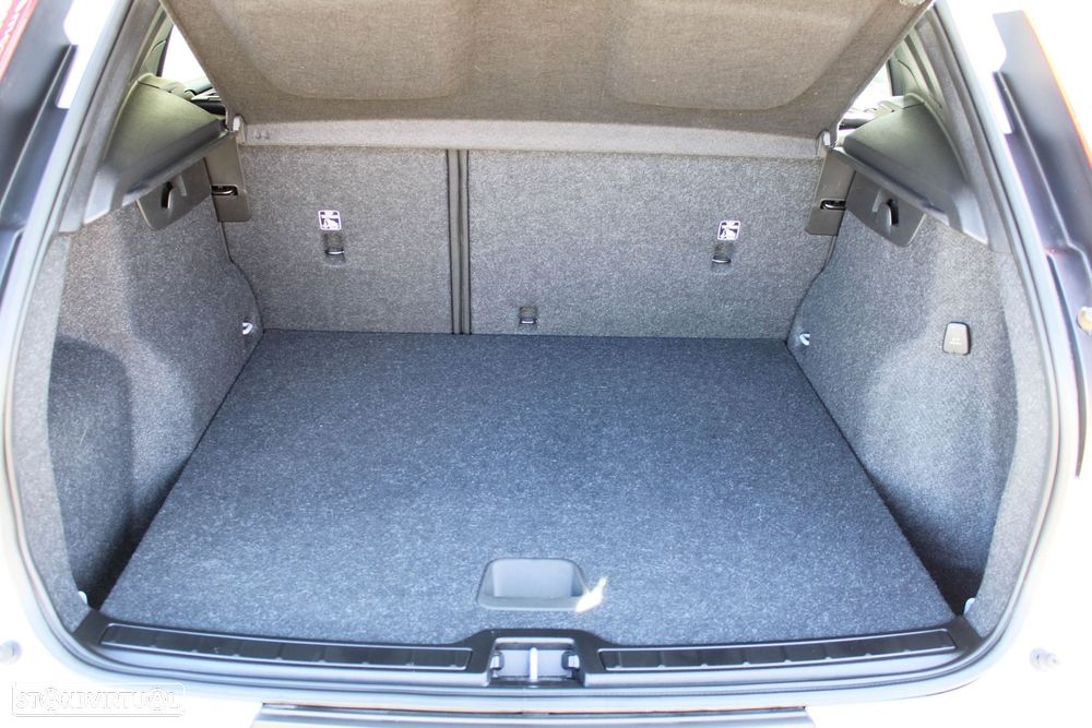 Volvo XC 40 1.5 T2 Momentum Core - 54