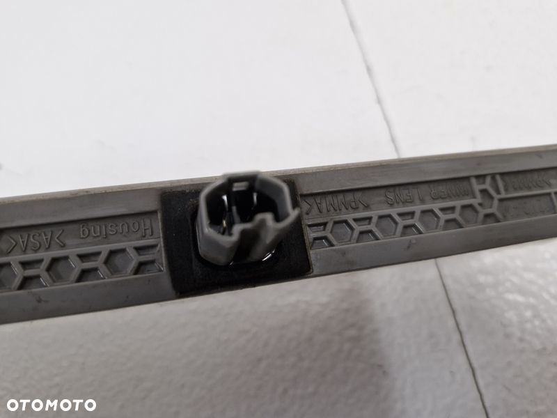 TOYOTA PRIUS III 3 ŚWIATŁO STOP STOPU TRZECIE 3 LAMPKA - 7