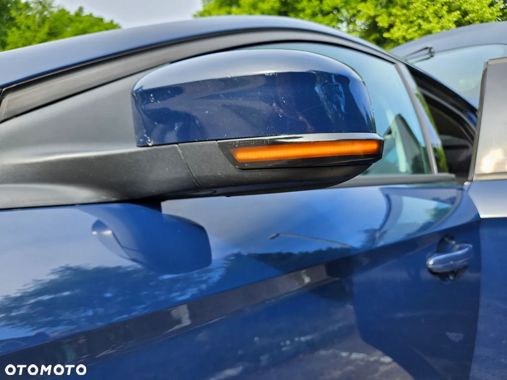 Ford Mondeo 2.0 Ambiente - 28