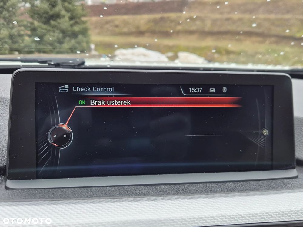 BMW Seria 3 325d M Sport - 33