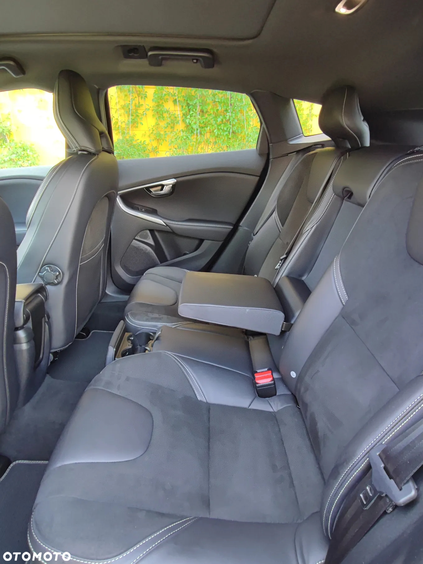 Volvo V40 T3 Geartronic RDesign - 20