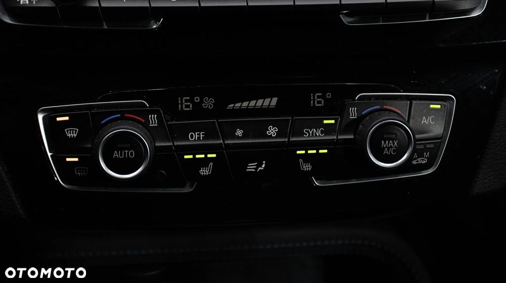 BMW X1 xDrive20i M Sport - 20