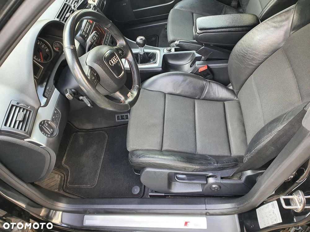 Audi A4 Avant - 12
