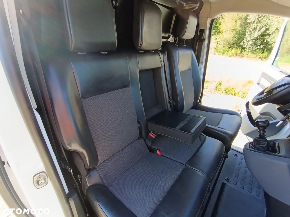 Citroën Jumpy 2.0 diesel 122 kM 2016 rok GOTOWY DO PRACY!!! BOGATE WYPOSAŻENIE - 35