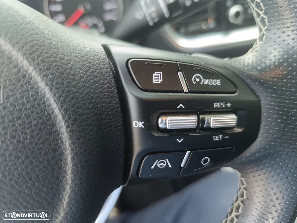 Kia Stonic - 23