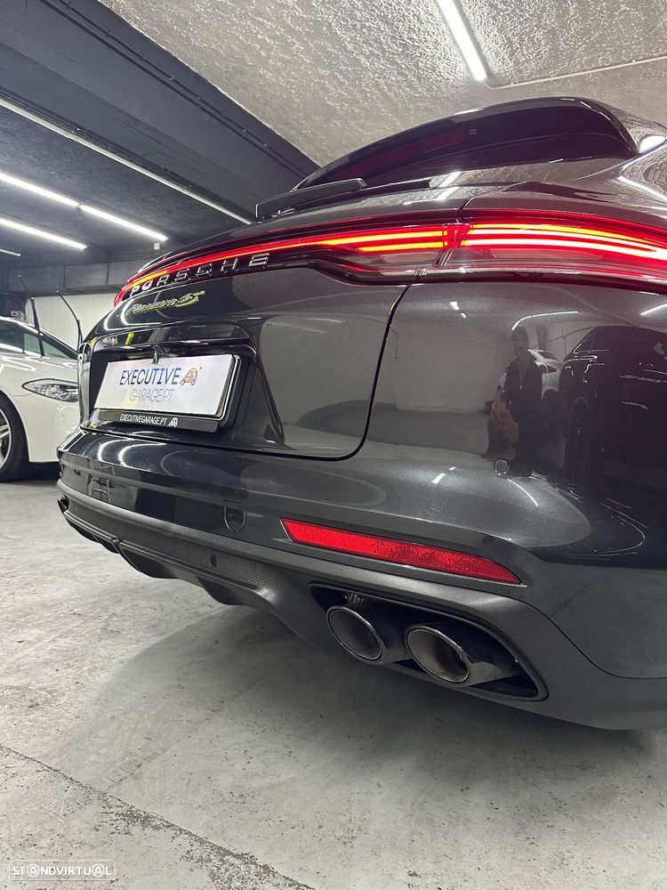 Porsche Panamera Sport Turismo 4S E-Hybrid - 25