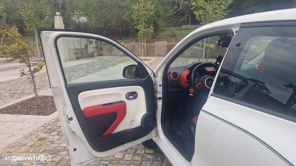 Renault Twingo SCe 70 S&S LIMITED - 11