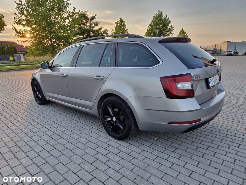 Skoda Octavia 2.0 TDI 4x4 Style DSG - 7