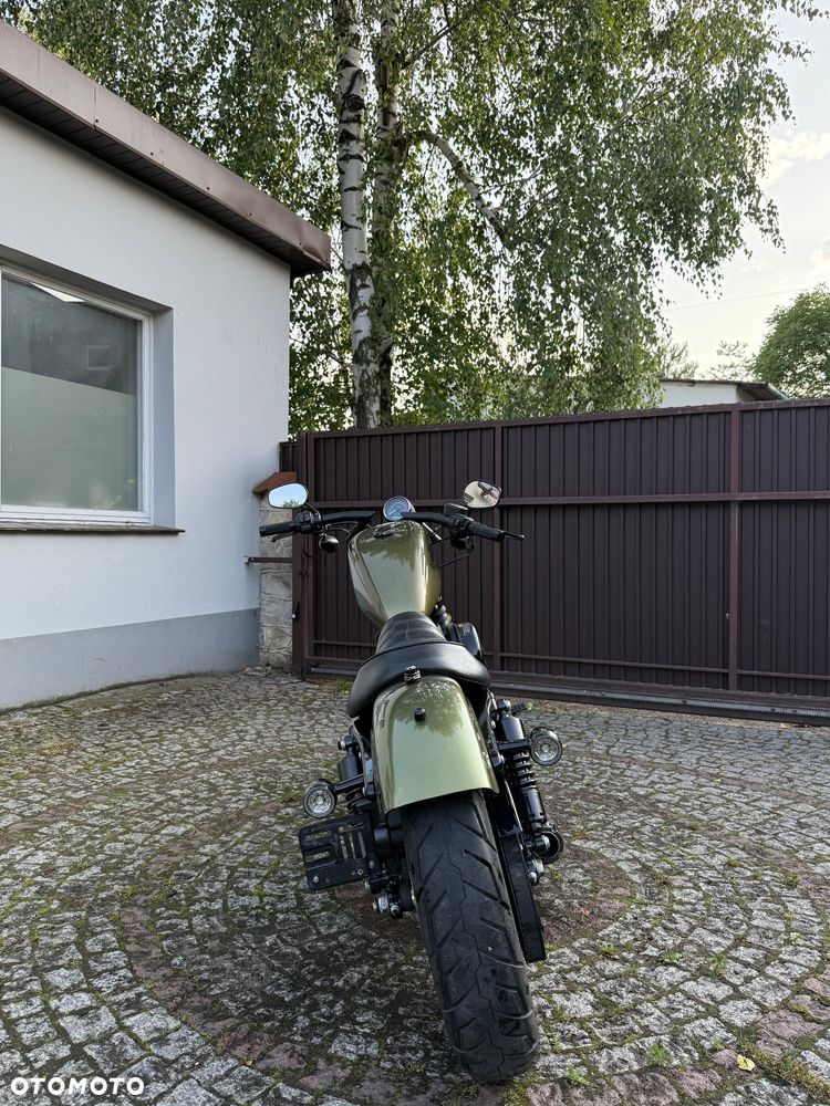 Harley-Davidson Sportster Iron 883 - 4