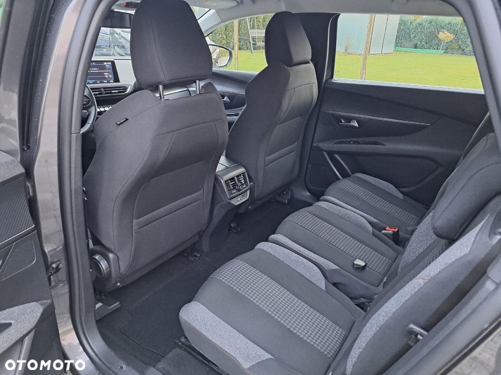 Peugeot 5008 - 26