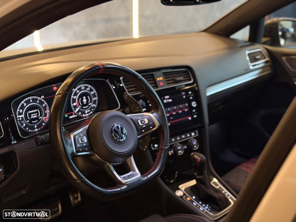 VW Golf GTI TCR 2.0 TSI OPF DSG - 20