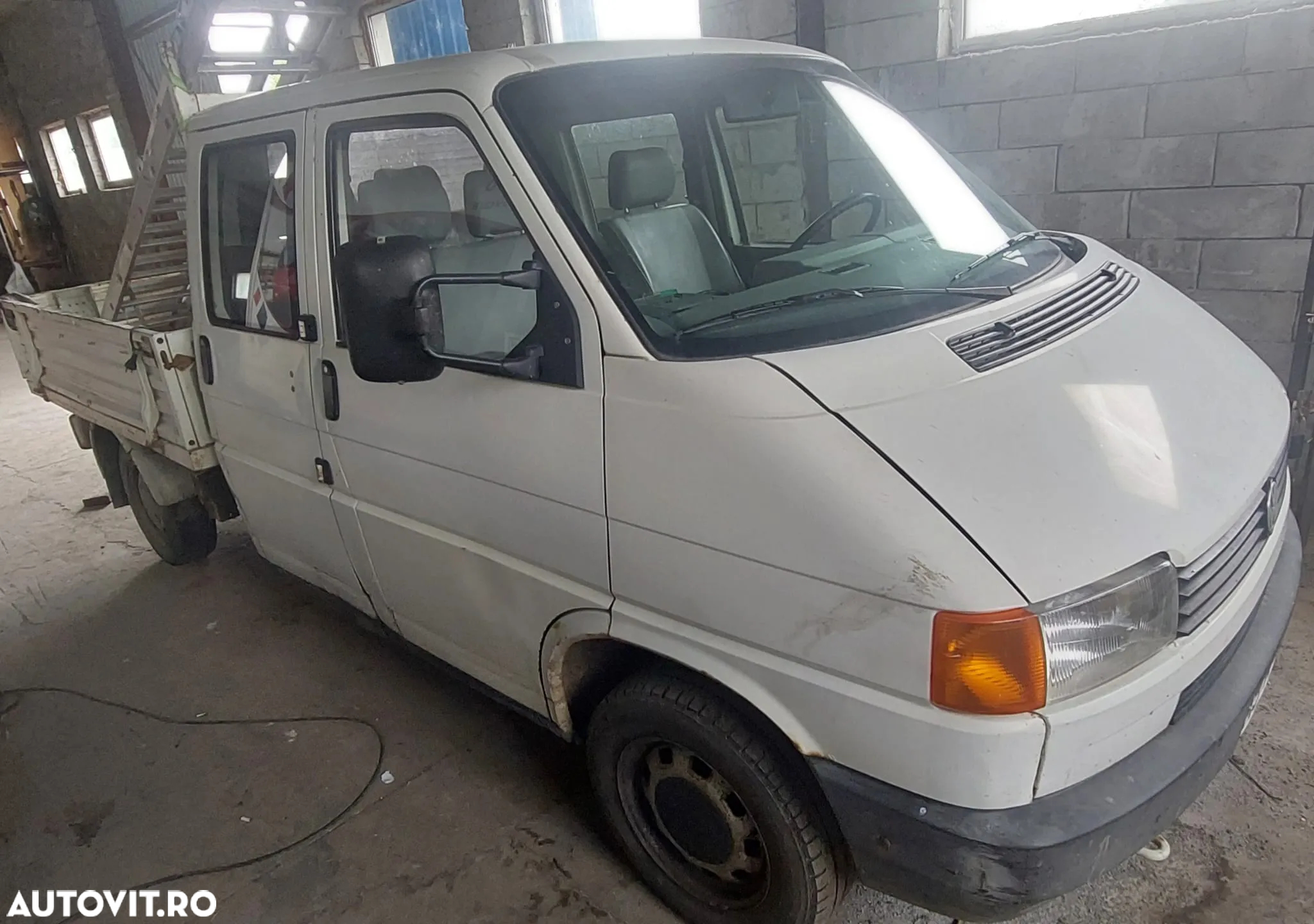 Volkswagen Transporter - 3