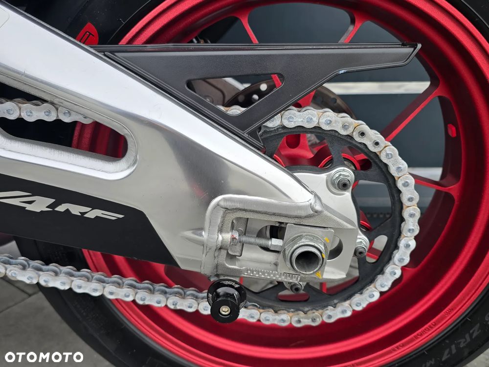 Aprilia RSV - 16